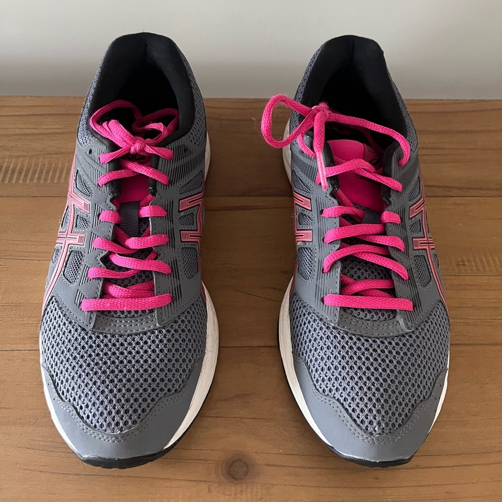 ASICS Women's Gel-Contend  Amplifoam  Athletic Shoes Size 9